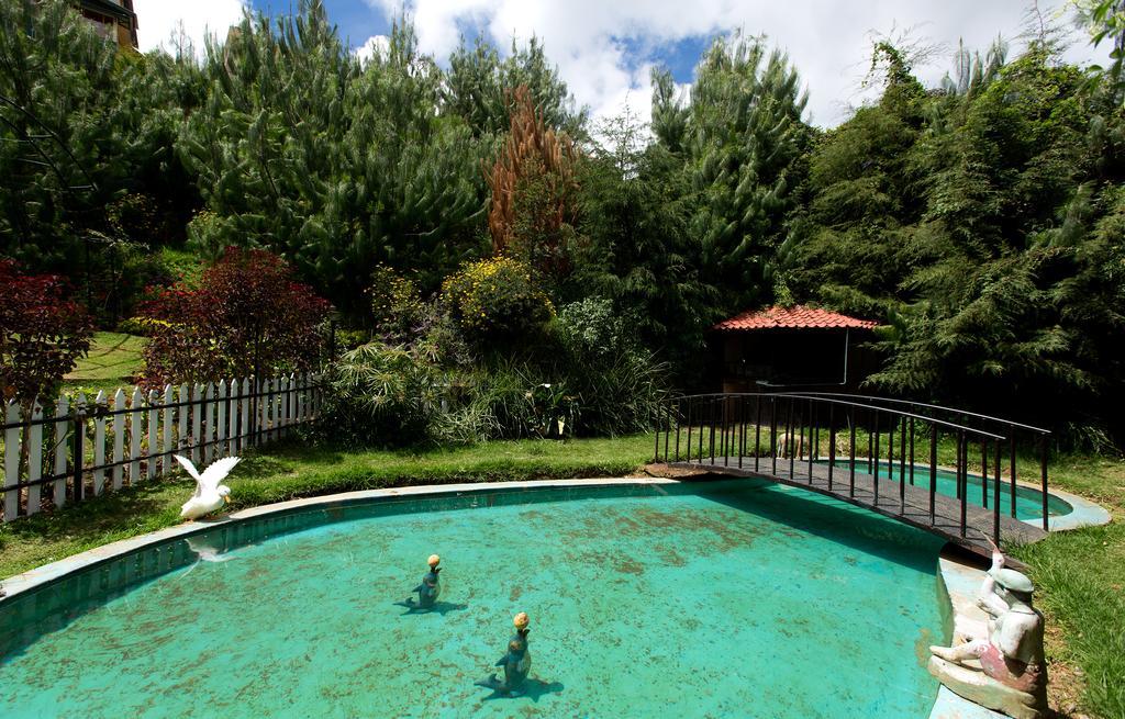 Pine Borough Inn Kodaikanal Kültér fotó